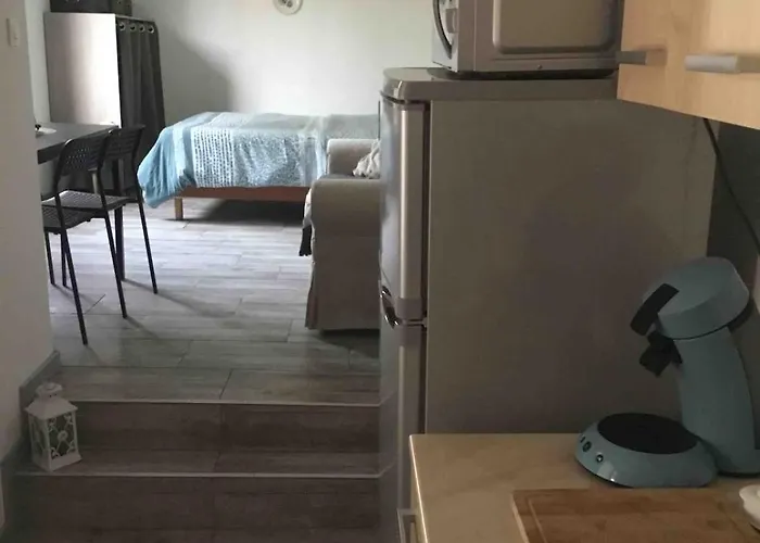 Dom wakacyjny A 50m De La Avec *